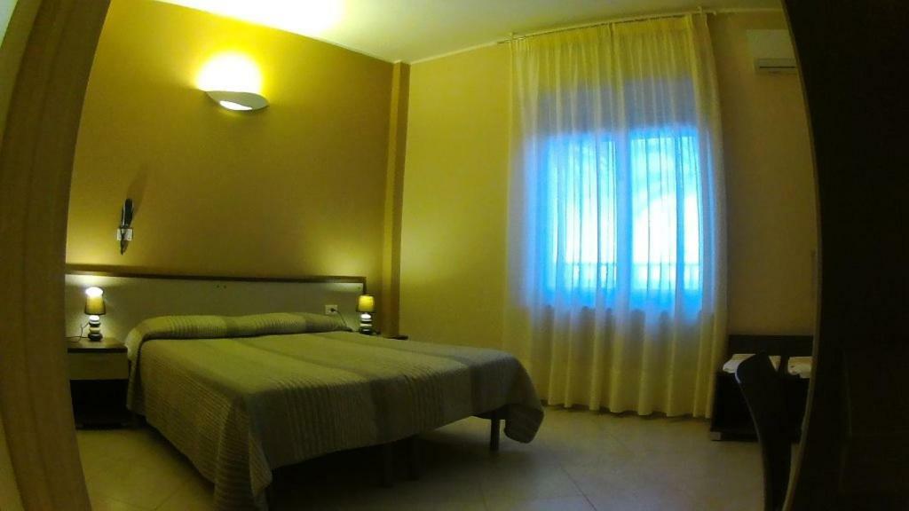 Albergo Sorriso Spotorno Extérieur photo